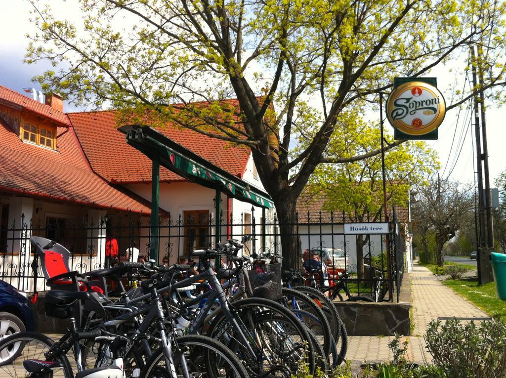 Rácz Fogadó Kisoroszi Exterior foto