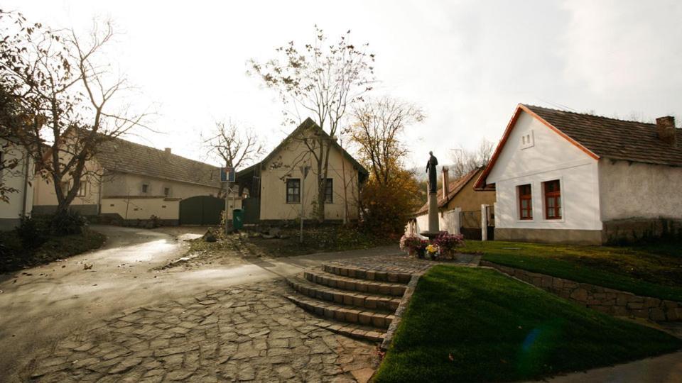 Rácz Fogadó Kisoroszi Exterior foto